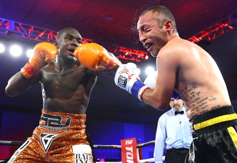 Haven Brady Jr (L) went the distance against Aaron Echeveste Lopez, an investment in his future. Photo: Mikey Williams/Top Rank Inc via Getty Images Gonzalez vs. Dogbae