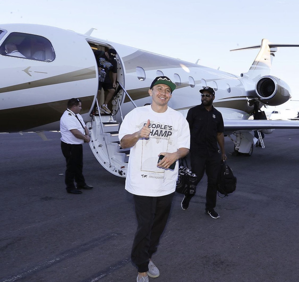 Gennadiy Golovkin exits charter jet with trainer Banks 