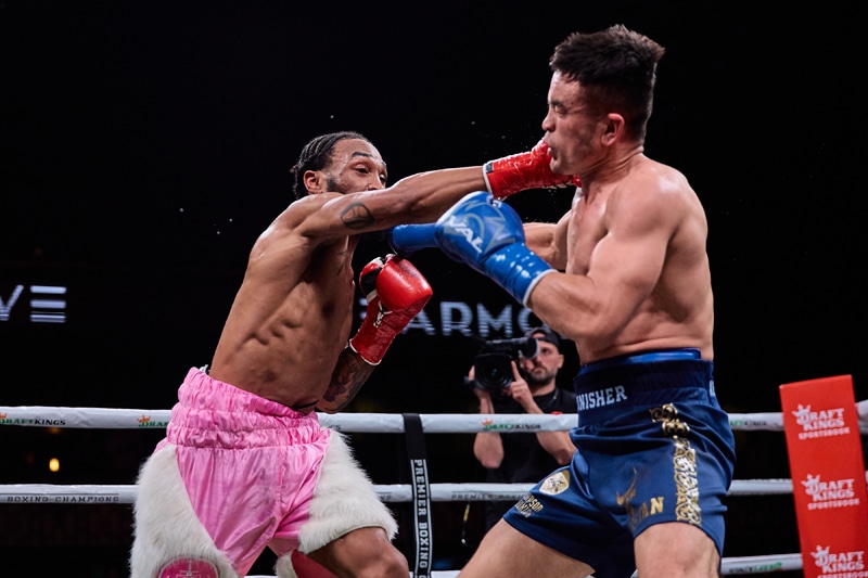 VeShawn Owens made his hometown Minneapolis fans happy with his victory over Kudratillo Abdukakhorov. Photo: Esther Lin, Showtime Boxing Matias vs Ponce