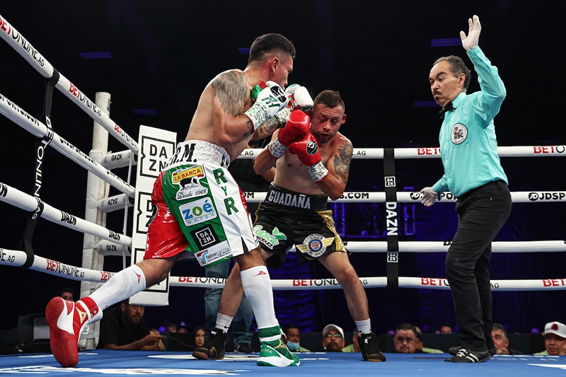 Eduardo "Rocky" Hernandez made his case to get a title fight opportunuity against O'Shaquie Foster with his third round TKO of Hector Garcia in Monterrey, Mexico. Photo: Ed Mulholland/Matchroom Pacheco 