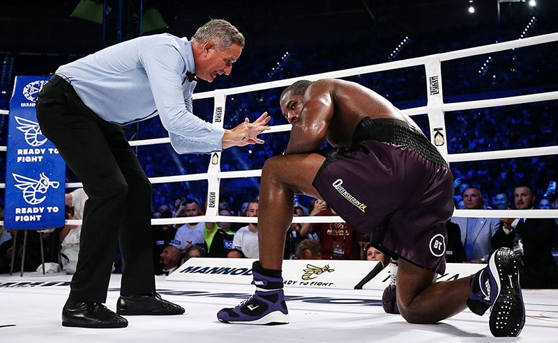 Daniel Dubois suffered the second and final knockdown ending the fight in round nine from a right hook. Photo: Top Rank/ESPN Usyk avoids