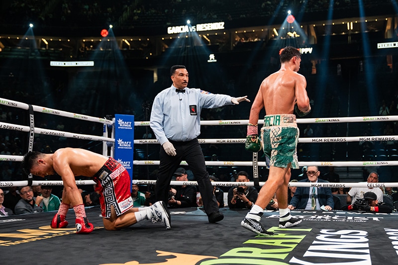 Elijah Garcia proved he's for real, taking out tough Armando Resendiz. Photo: Ryan Hafey, Premier Boxing Champions undercard