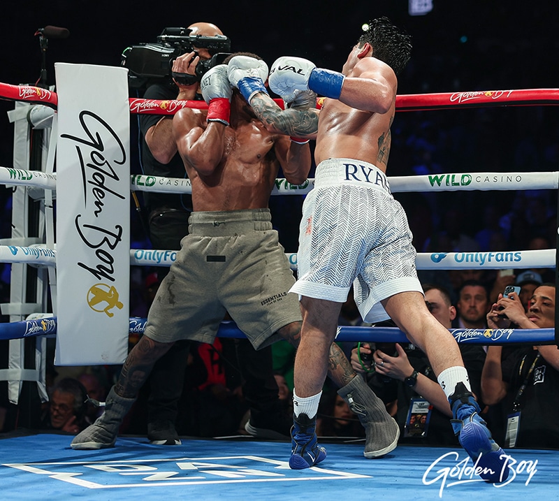 Ryan Garcia dropped Devin Haney early in the first round, and did it again in round seven. Photo: Cris Esqueda, Golden Boy Boxing