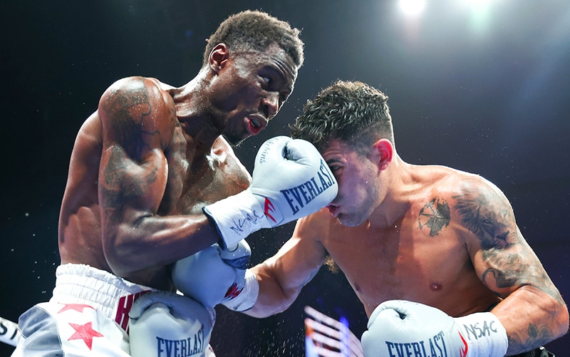 It seemed Gustavo Lemos had done enough to win, but Richardson Hitchins got the decision Saturday at the BleauLive Theater at Fontainebleau Las Vegas. Photo: Ed Mulholland, Matchroom.