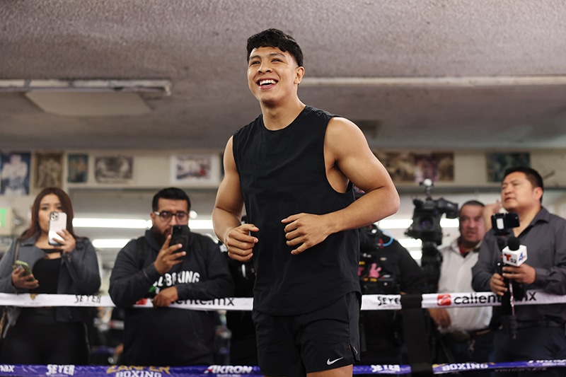 Jaime Munguía says he's had the best camp of his career in preparation for his title fight with Canelo Alvarez. Photo: Cris Esqueda, Golden Boy Boxing