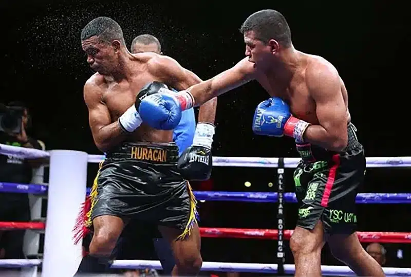 Roman Gonzalez Turns Back Time Friday with TKO Win