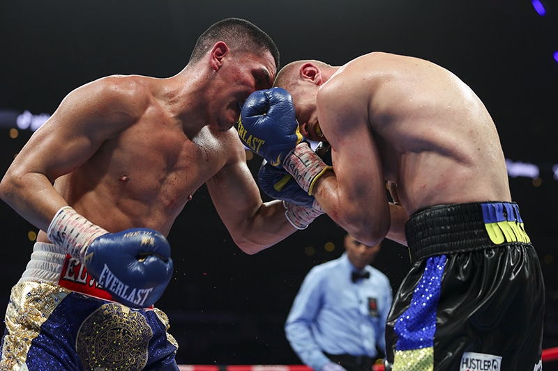 Vergil Ortiz Jr. and Serhii Bohachuk promised a close quarters battle and they delivered. Photo: Cris Esqueda, Golden Boy Boxing