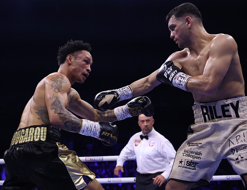 Jack Catterall landed a one-two combination to score his first of two knockdowns. Photo: Mark Robinson, Matchroom Boxing