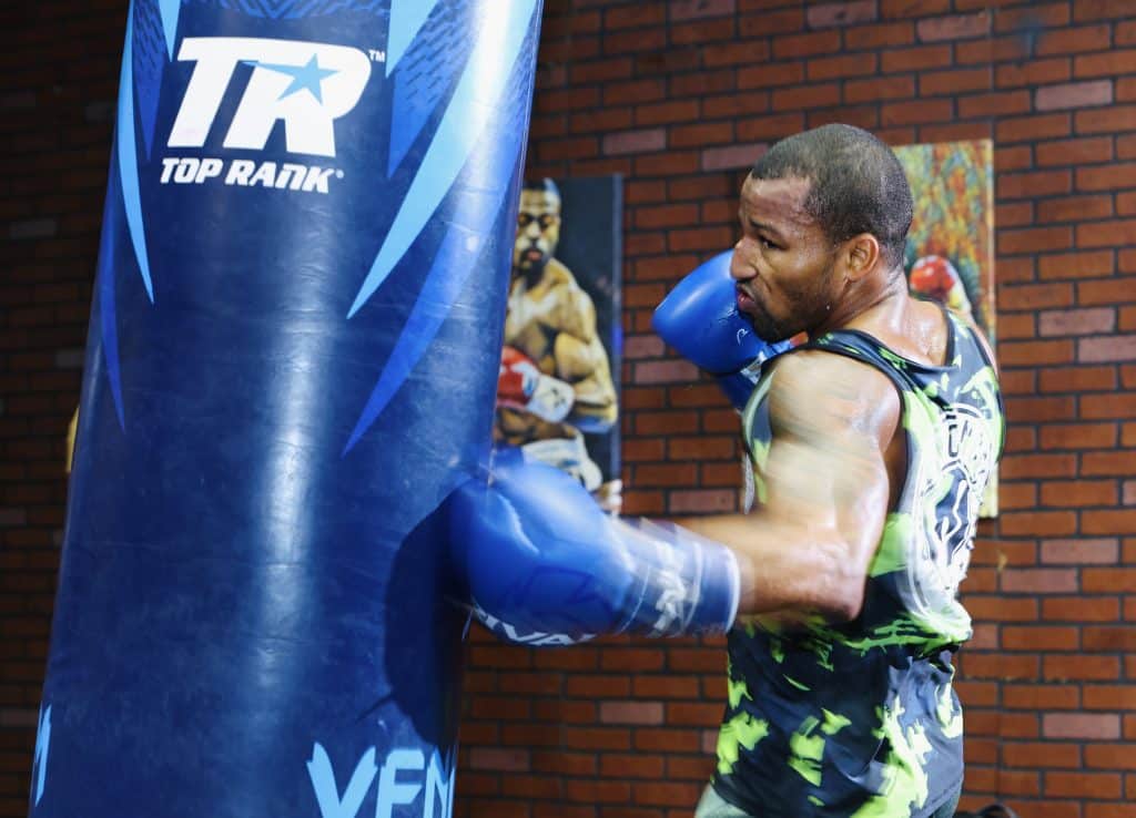 Robson Conceição won a championship in his fourth try. He will defend it for the first time against O'Shaquie Foster. Photo: Mikey Williams, Top Rank Boxing Conceição vs Foster 2