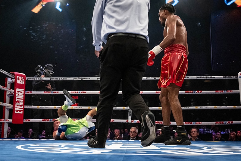 Although Petro Ivanov got to his feet after the knockdown, the referee stopped the fight. Photo: Vincent Ethier, EOTTM