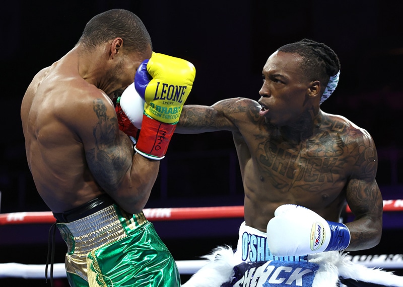 O'Shaquie Foster and Robson Conceição was razor close. Photo: Mikey Williams, Top Rank Boxing