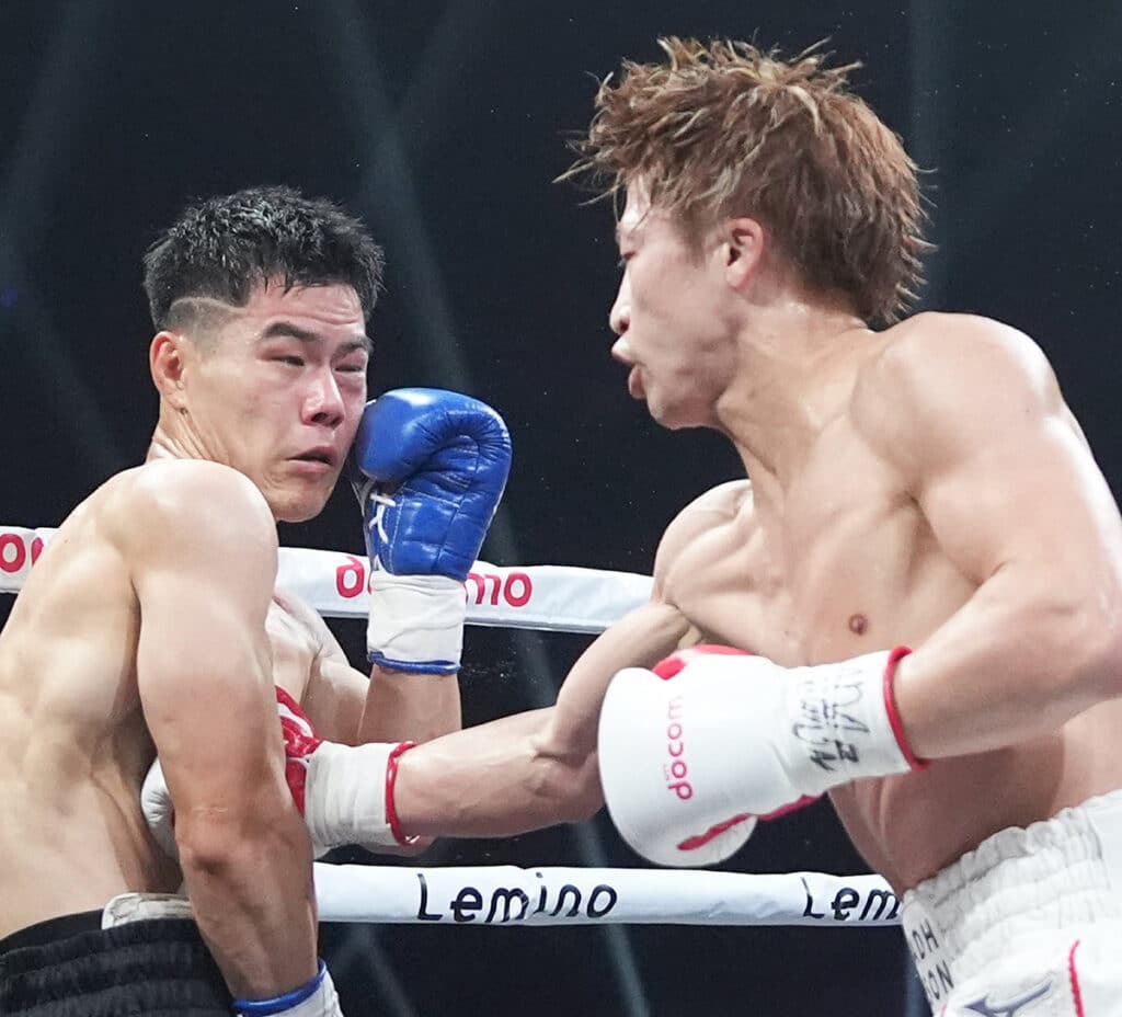 Naoya Inoue used an effective body attack to set up Ye Joon Kim for the knockout. Photo: Naoki Fukuda