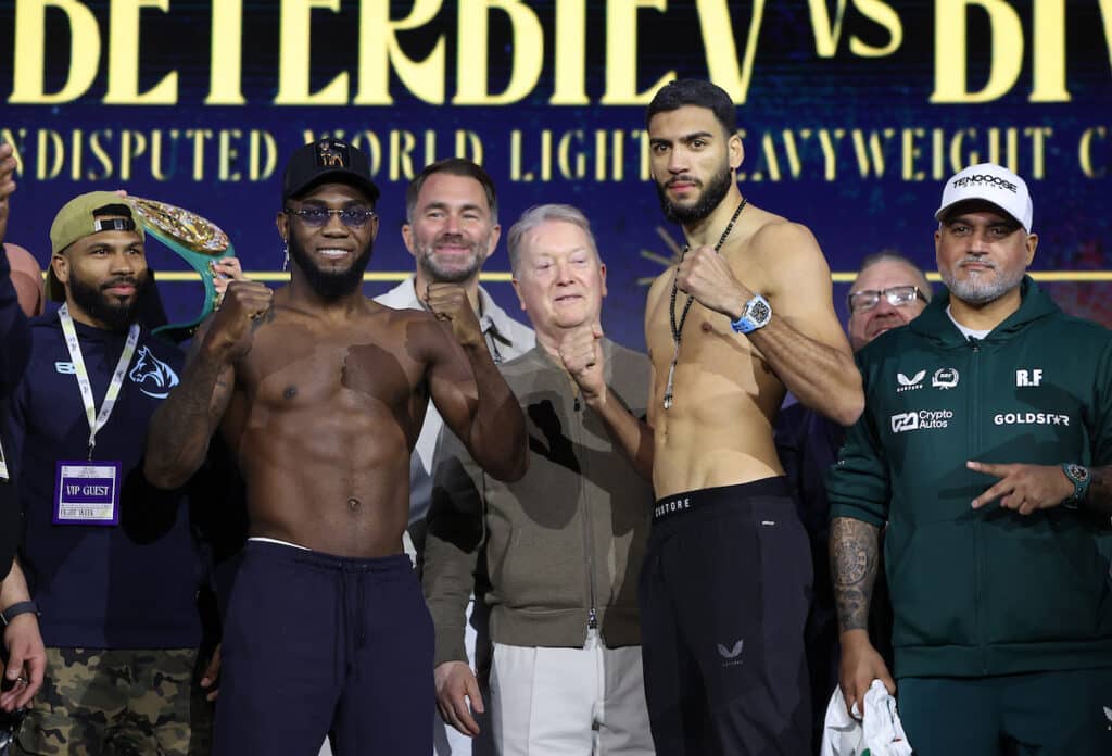 Carlos Adames and Hamzah Sheeraz weigh In for their WBC World Middleweight title fight. Photo: Mark Robinson, Matchroom Boxing