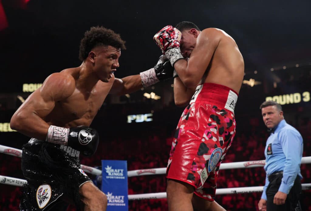 David Morrell Jr. looked sharp in the early rounds, keeping the scores close. Photo: Esther Lin, Premier Boxing Champions