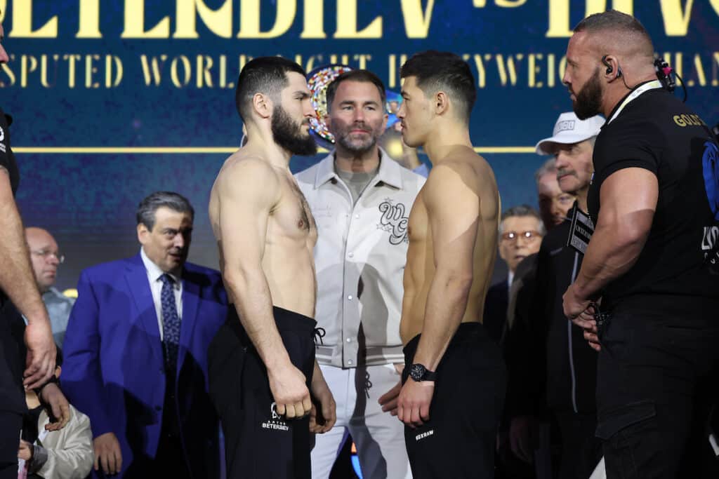 We predict Dmitriy Bivol will win by decision. Photo: Mark Robinson, Matchroom Boxing Beterbiev vs Bivol 2