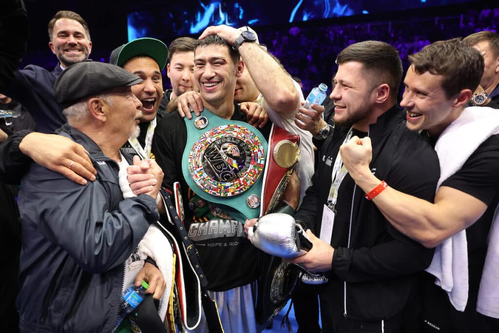 Dmitriy Bivol celebrates his victory with his entire team including manager Vadim Kornilov and promoter Eddie Hearn. Photo: Mark Robinson, Matchroom Boxing 
