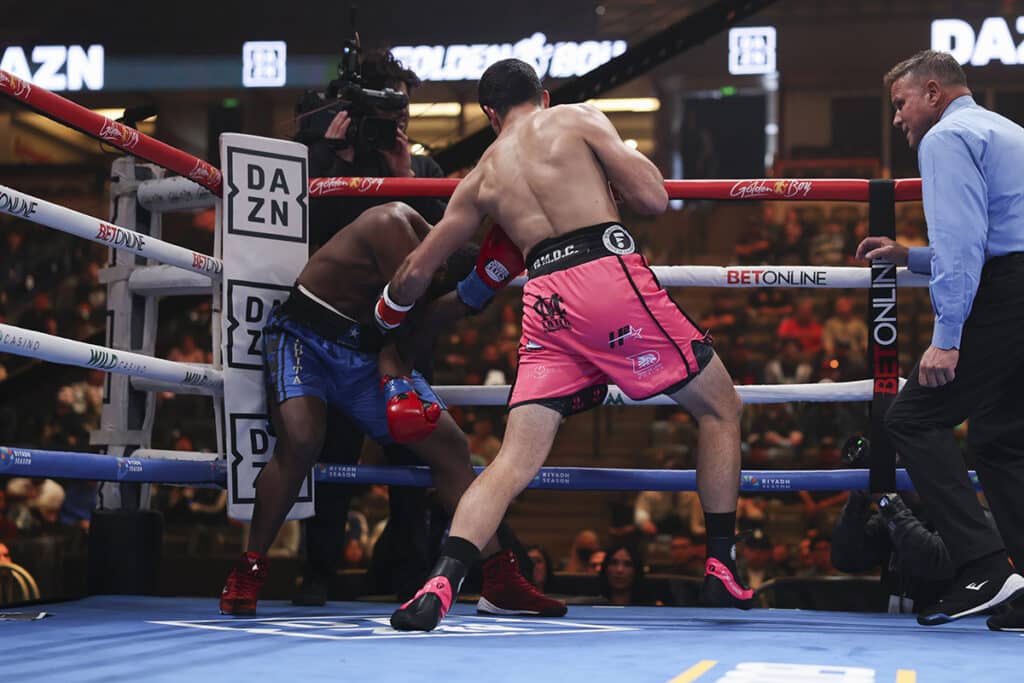 Yair Gallardo punished Carlos Miranda with vicious body shots before Thomas Taylor stopped the fight. Photo: Cris Esqueda, Golden Boy Boxing