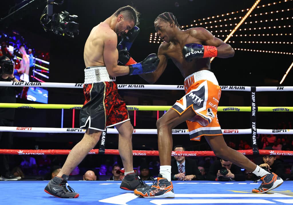 Keon Davis started off strong for the Davis brothers on Friday night. Photo: Mikey Williams, Top Rank Boxing Abdullah Mason results