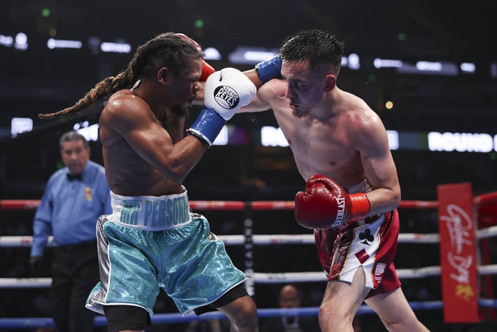 Ten good rounds of work are money in the bank for flyweight contender Ricardo Sandoval. Photo: Cris Esqueda, Golden Boy Boxing