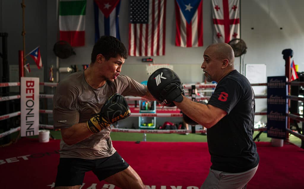 Xander Zayas training for his fight Friday against fellow unbeaten Slawa Spomer. Photo: Top Rank Boxing