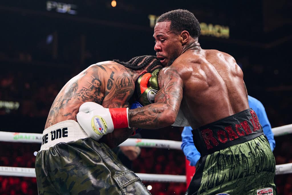 Lamont Roach worked well to the body of Gervonta Davis. Photo: Esther Lin, Premier Boxing Champions