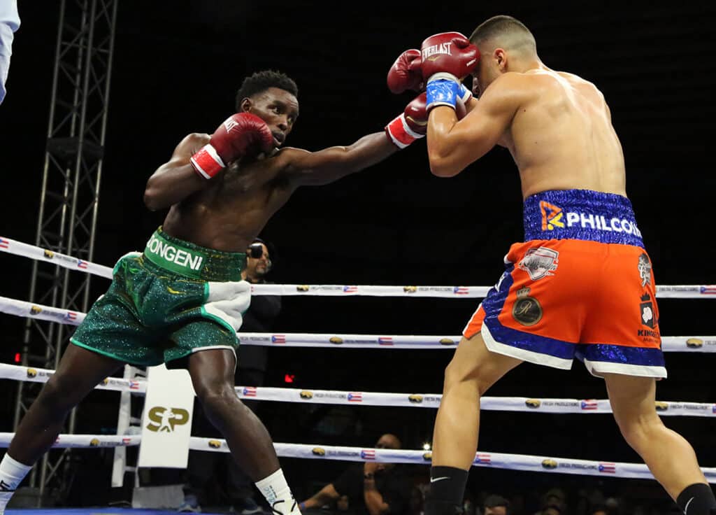 Xolisani Ndogeni won a minor title in his victory over local favorite Nestor Bravo. Photo: Esdel Palermo, Salita Promotions