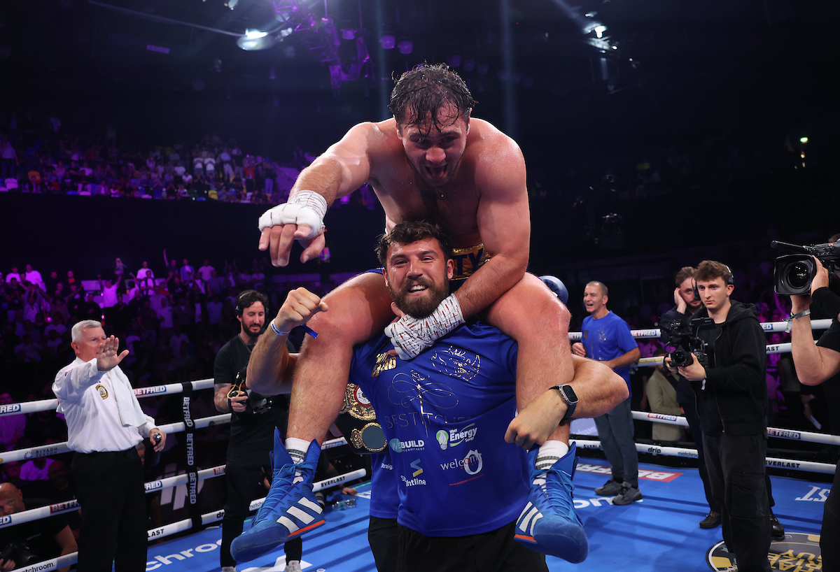 Dave Allen Gets Revenge in Rematch With Johnny Fisher