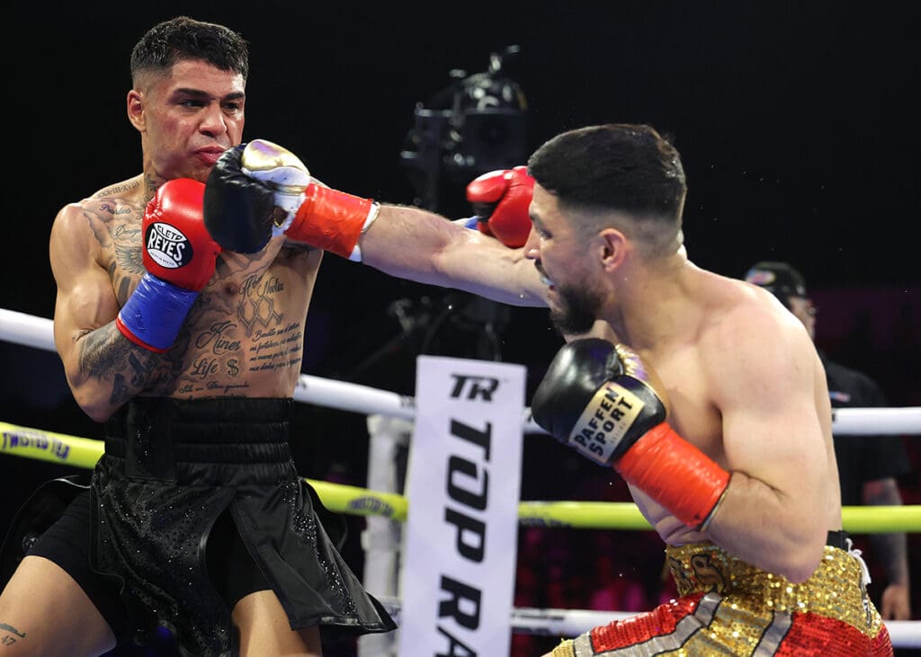 Andres Cortes dominated Salvador Jimenez, making it look too easy for the fans. Photo: Mikey Williams, Top Rank Boxing