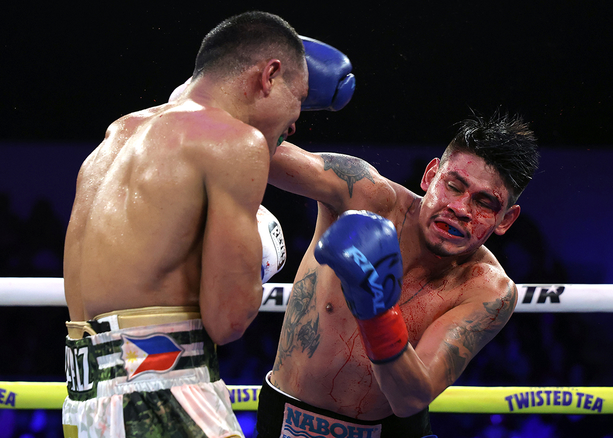 Navarrete Wins Bloody Brawl with Suarez, Muratalla Cruises To Title
