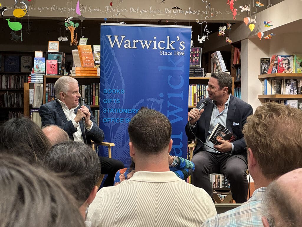 Jim Lampley and moderator Scott Kaplan share stories from Lampley's new book with an appreciative audience in Lampley's former hometown. Photo: Gayle Lynn Falkenthal, NY Fights