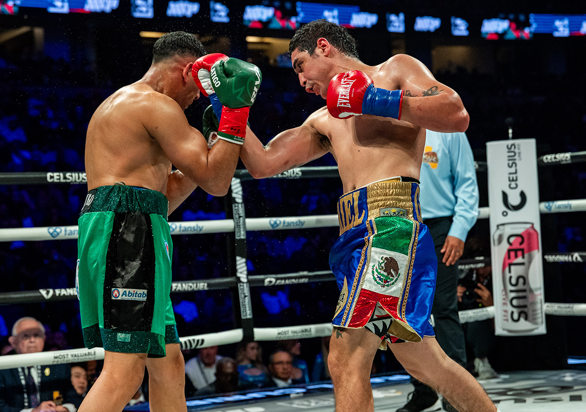 Raul Curiel got a solid fourth round knockout victory over Victor Rodriguez to win the WBA welterweight title eliminator. Photo: Esther Lin, Most Valuable Promotions