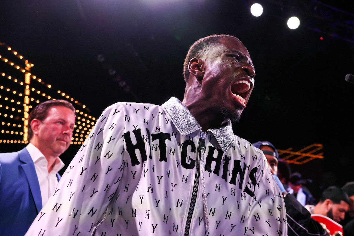 Richardson Hitchins Takes Risk For Big Reward, Stops Kambosos Jr.