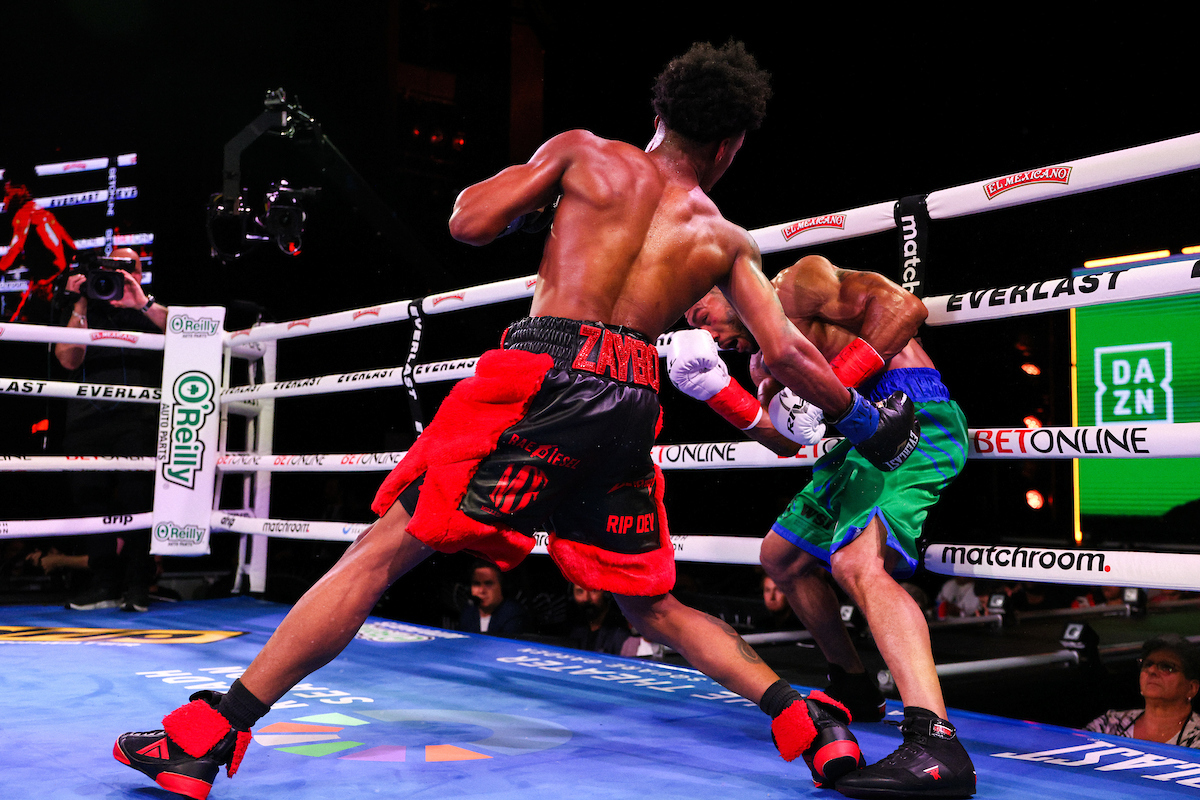 Zaquin Moses continues to develop his skills as a prospect, stopping Carl Rogers. Photo: Geoffrey Knott/Matchroom Boxing Hitchins Kambosos Jr. 