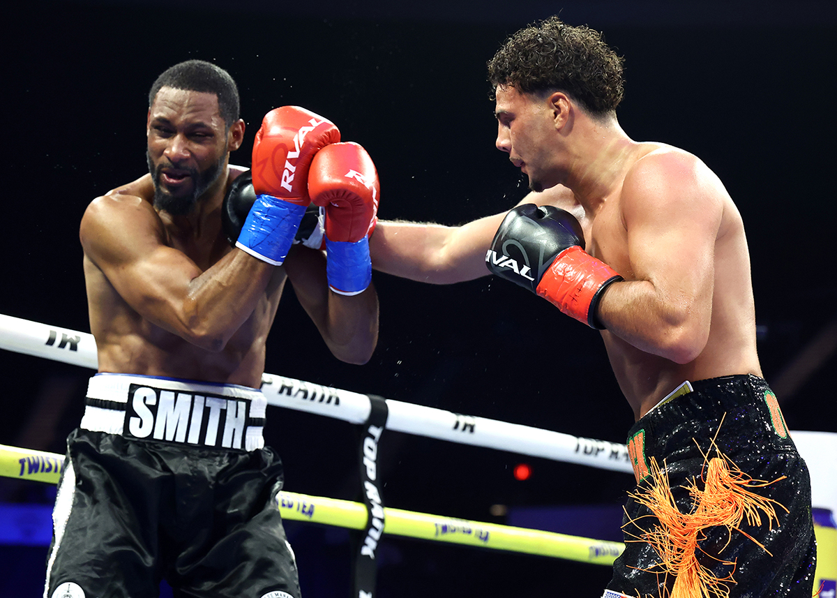Pro debuts don't get much better than Patrick O'Connor's KO win. Photo: Mikey Williams, Top Rank Boxing