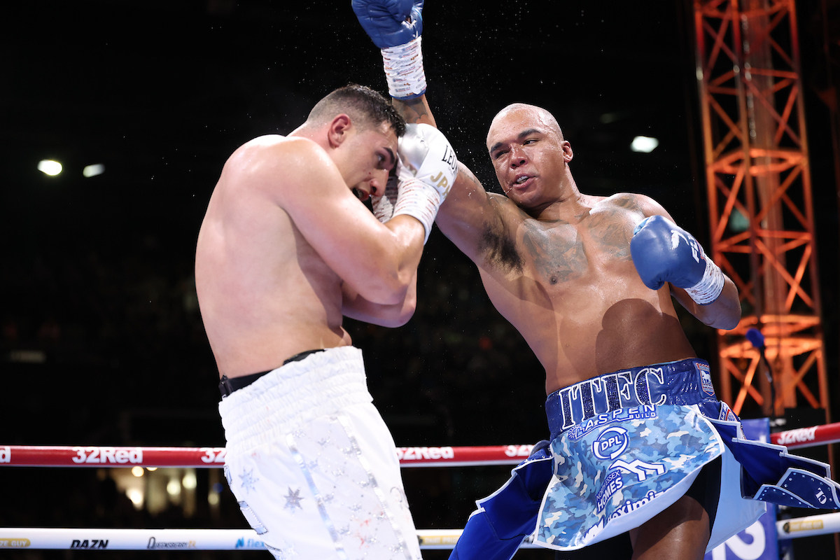 Fabio Wardley kept himself in the fight despite falling behind against Justis Huni and never gave up. Photo: Leigh Dawney/Queensberry.