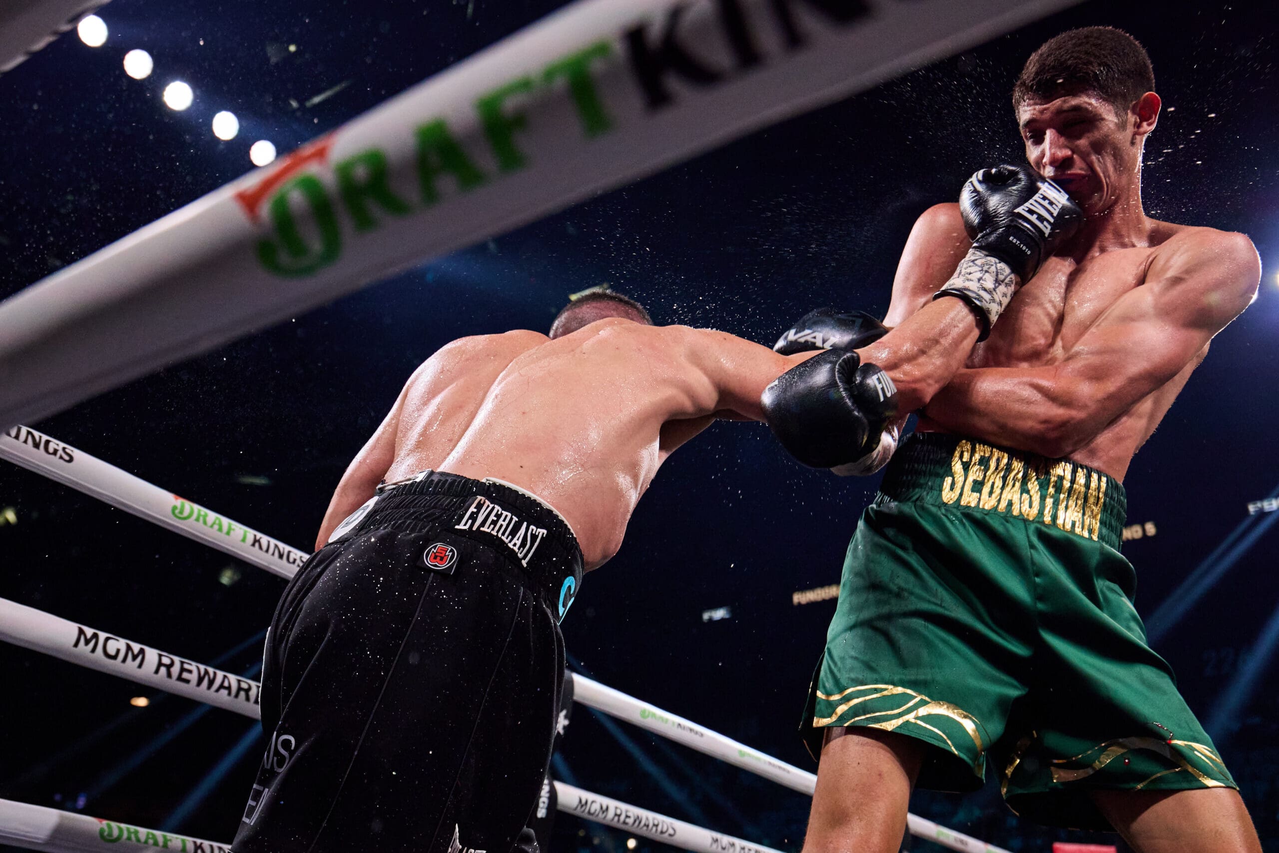 Tim Tszyu showed tremendous courage in pressing on against Sebastian Fundora. Photo: Esther Lin, Premier Boxing Champions