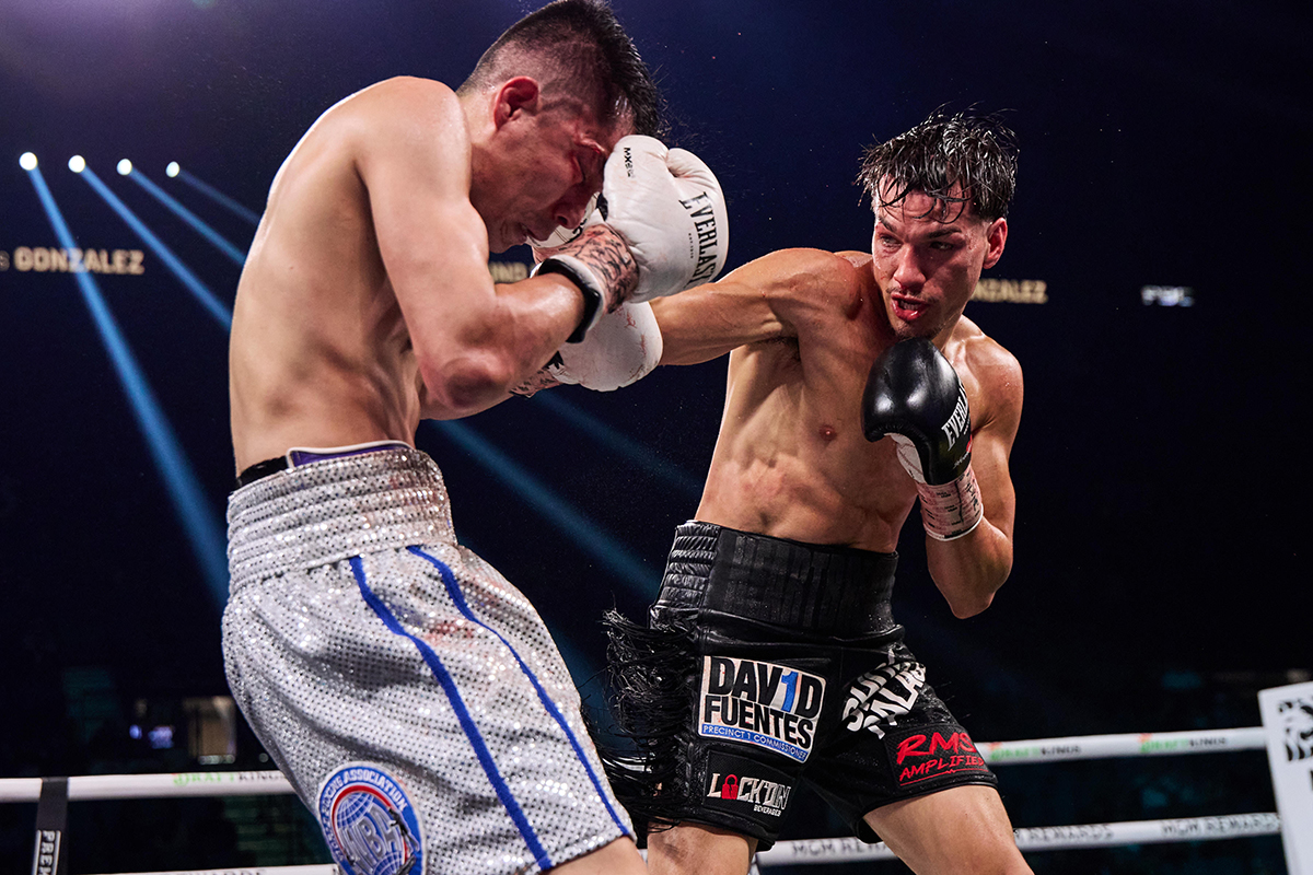 Brandon Figueroa had to dig down to get the victory over Joet Gonzalez. Photo: Esther Lin, Premier Boxing Champions