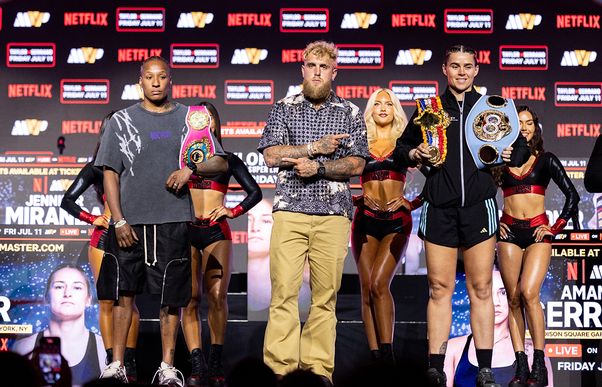 The matchup between Shadasia Green and Savannah Marshall could produce the winner of the performance bonus. Photo: Esther Lin, Most Valuable Promotions