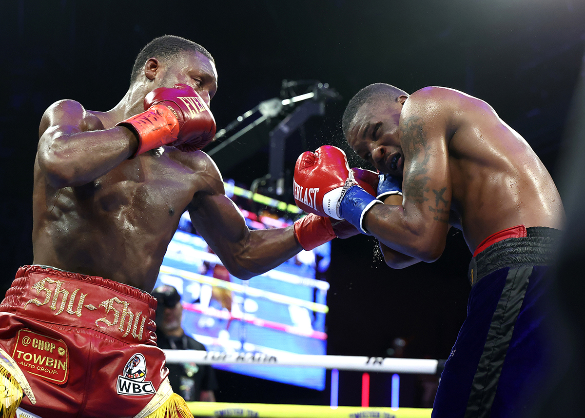 Bruce "Shu Shu" Carrington breezed to a victory over Mateus Heita. Photo: Mikey Williams, Top Rank Boxing Xander Zayas