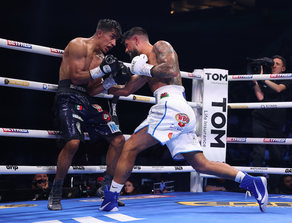 Once Joe Cordina got warmed up, he took it to Jaret Gonzalez Quiroz. Photo: Mark Robinson, Matchroom Boxing