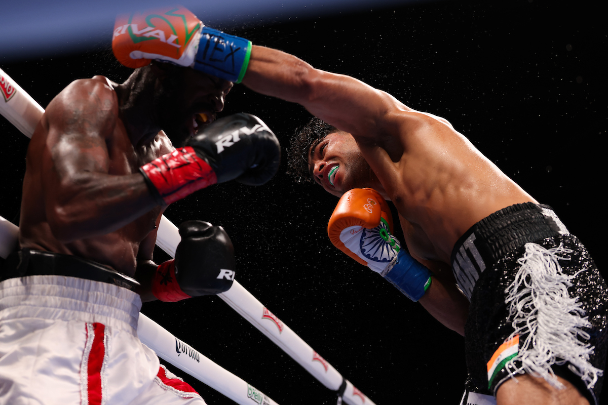Nishant Dev got his second TKO win over LaQuan Evans. Photo: Melina Pizano/ Matchroom Bam Rodriguez