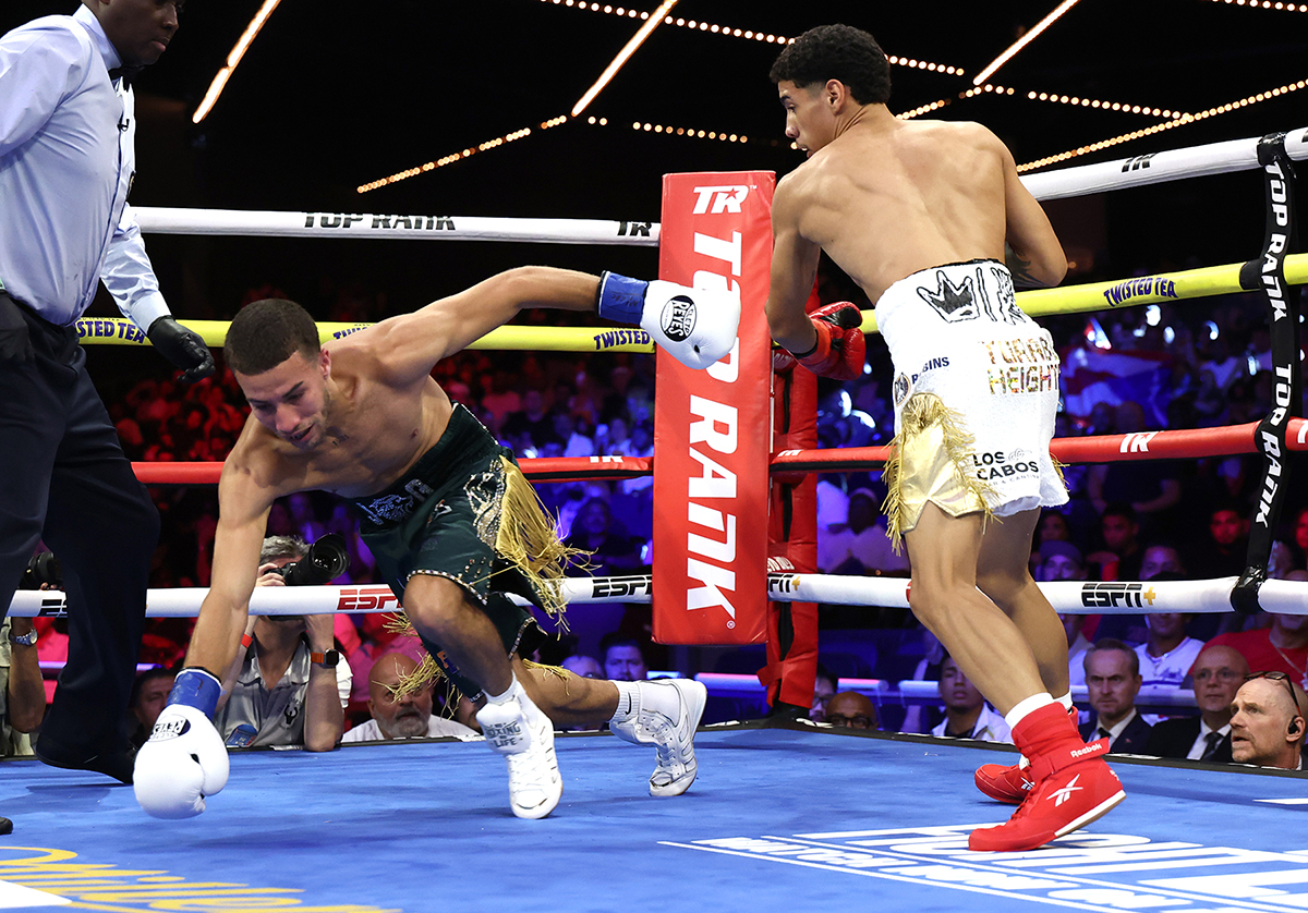 Juanmita Lopez De Jesus scored his second knockout win as a professional. Photo: Mikey Williams, Top Rank Boxing