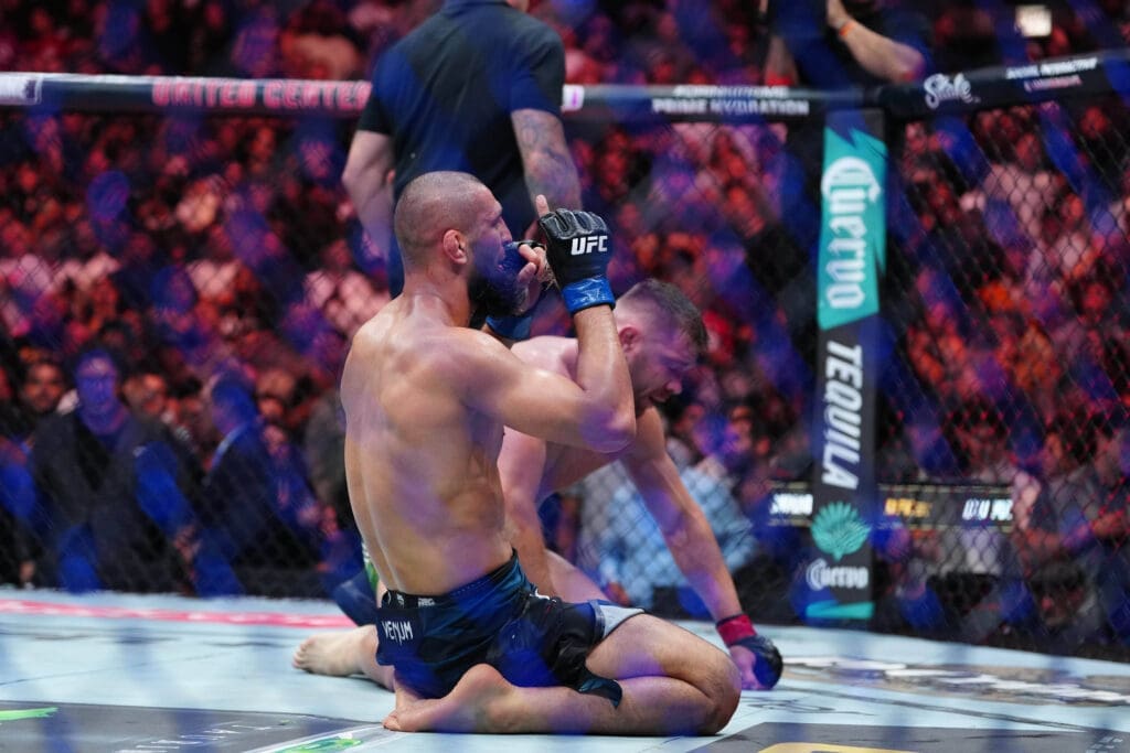 Khamzat Chimaev masterclass claims Middleweight title at UFC 319