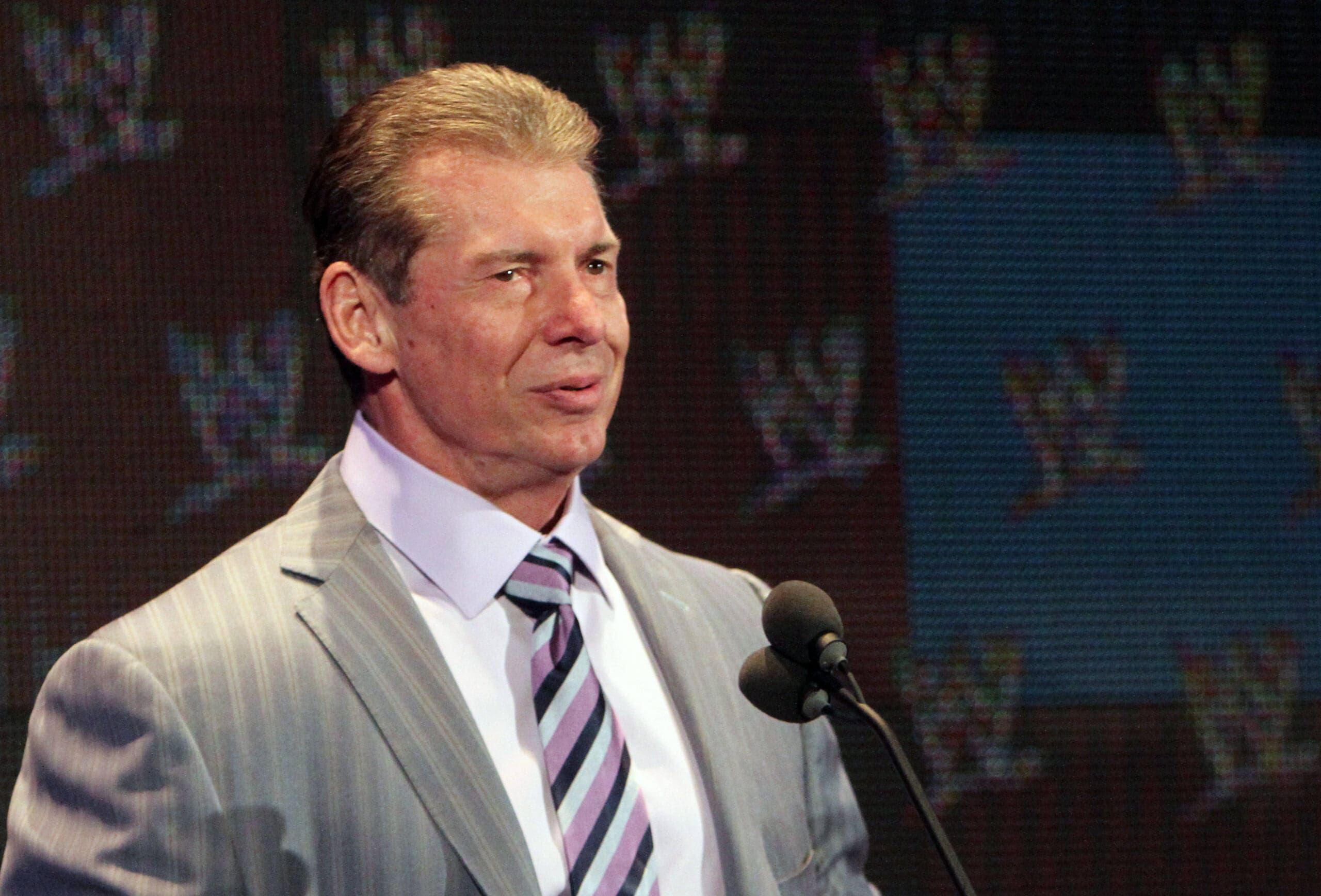 Vince McMahon Defends Hulk Hogan Racist Comments – ‘He wasn’t a racist’