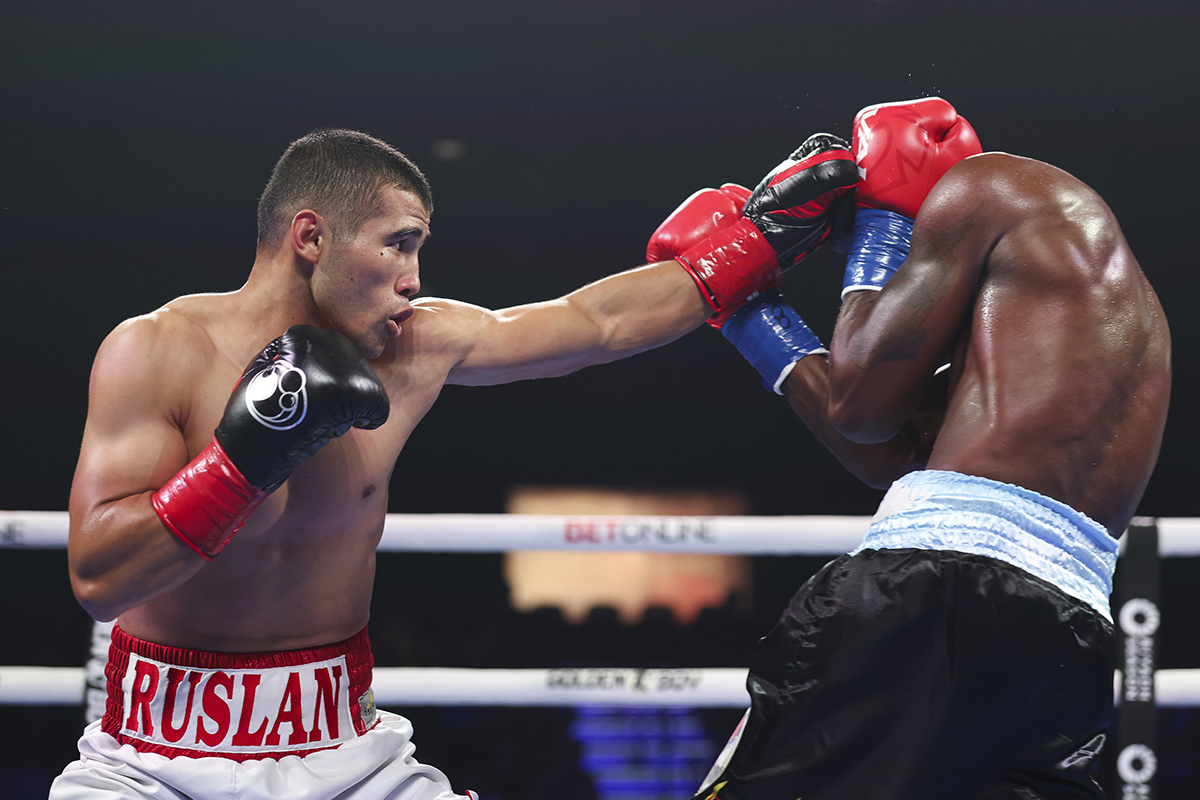 Ruslan Abdullaev found himself in front of a tough journeyman Kevin Johnson who forced him to work for the win. Photo: Golden Boy Boxing Gabriela Fundora