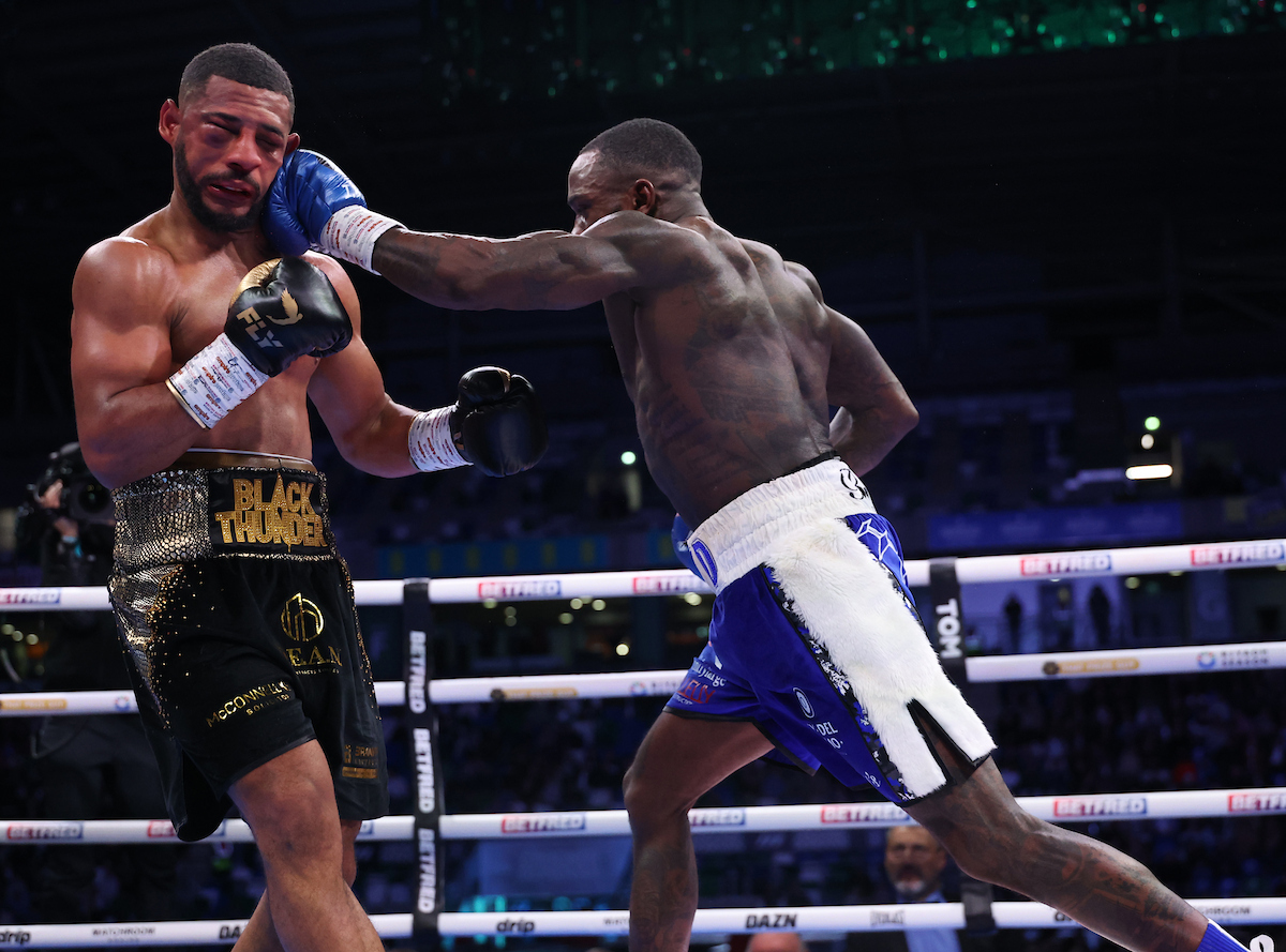 Caoimhín Agyarko defeated Ismael Davies for the WBA Continental Super Welterweight Title. Photo: Mark Robinson, Matchroom Boxing