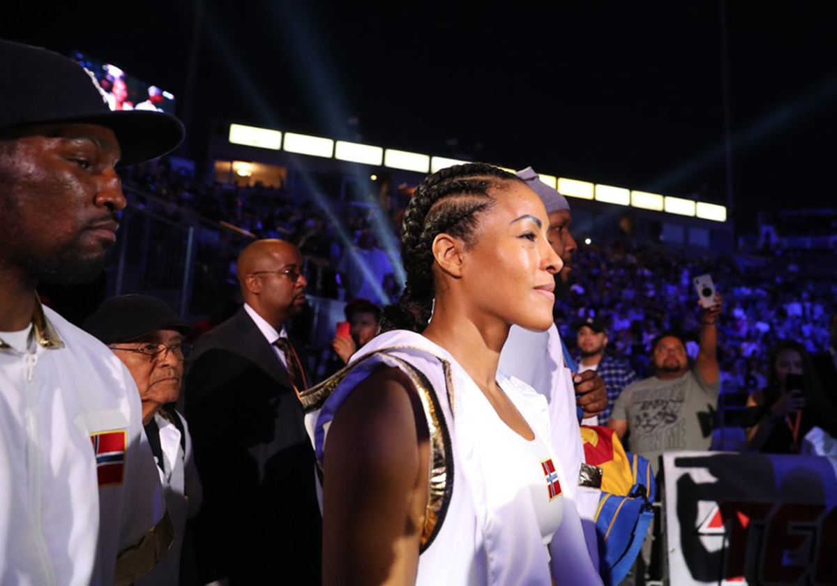Cecilia Braekhus awaits her final ring walk in Norway on Saturday, October 4. Photo: Ed Mulholand, HBO Boxing