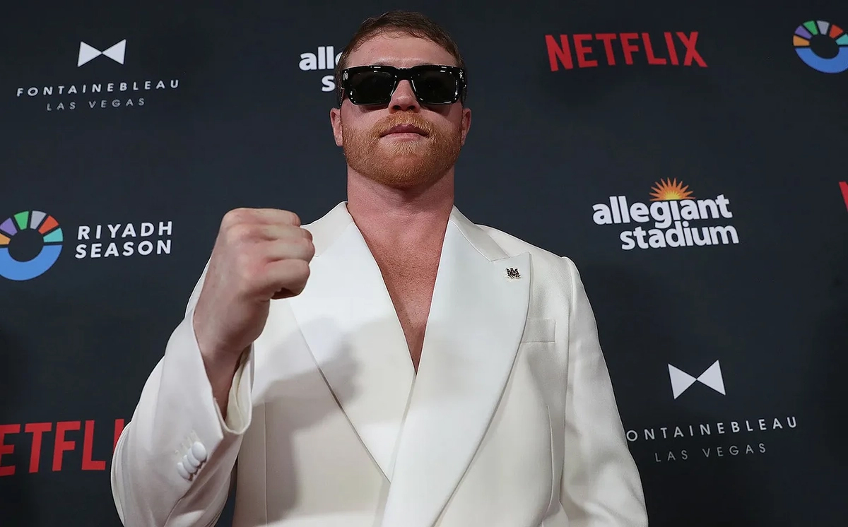 Canelo Alvarez successfully ended his contract with Oscar De La Hoya and Golden Boy Boxing over similar issues as Vergil Ortiz Jr. Photo: Zuffa Boxing