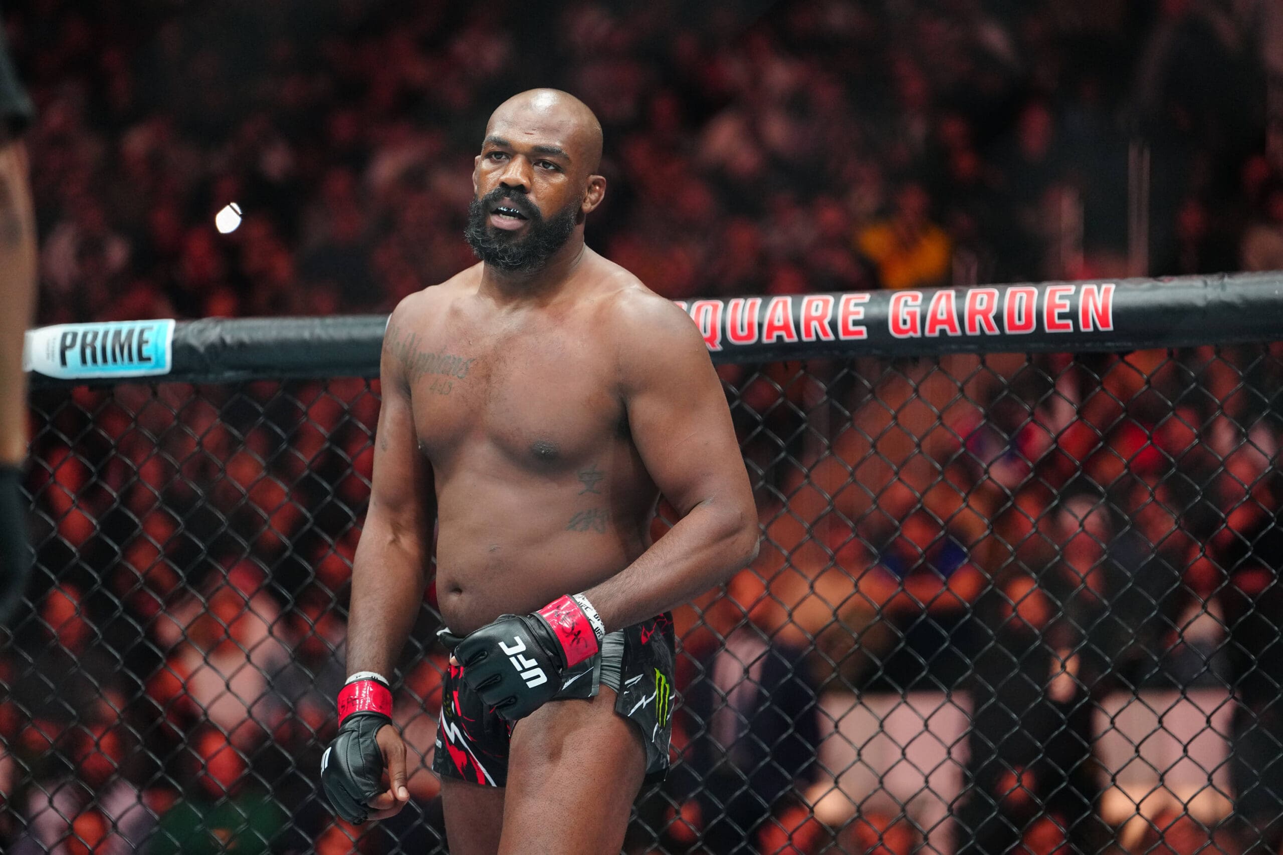 IShowSpeed Gets Schooled by Female UFC Fighter, Wants Jon Jones to Train Him After Getting Tapped Out