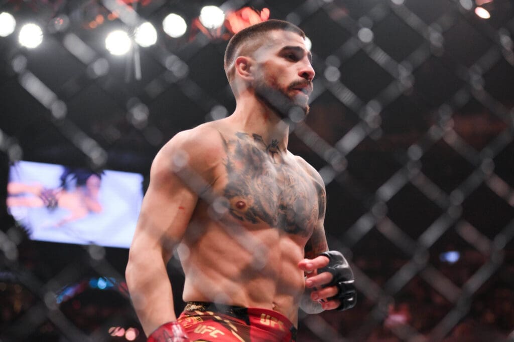 Ilia Topuria UFC 317